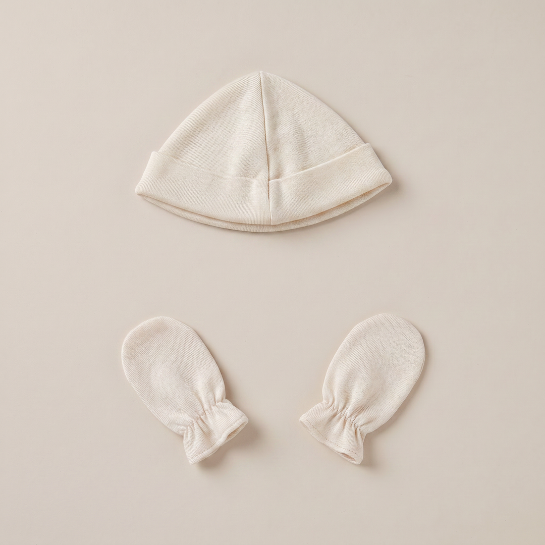 2100G GORRITO Y MANOPLAS ALGODÓN BEIGE