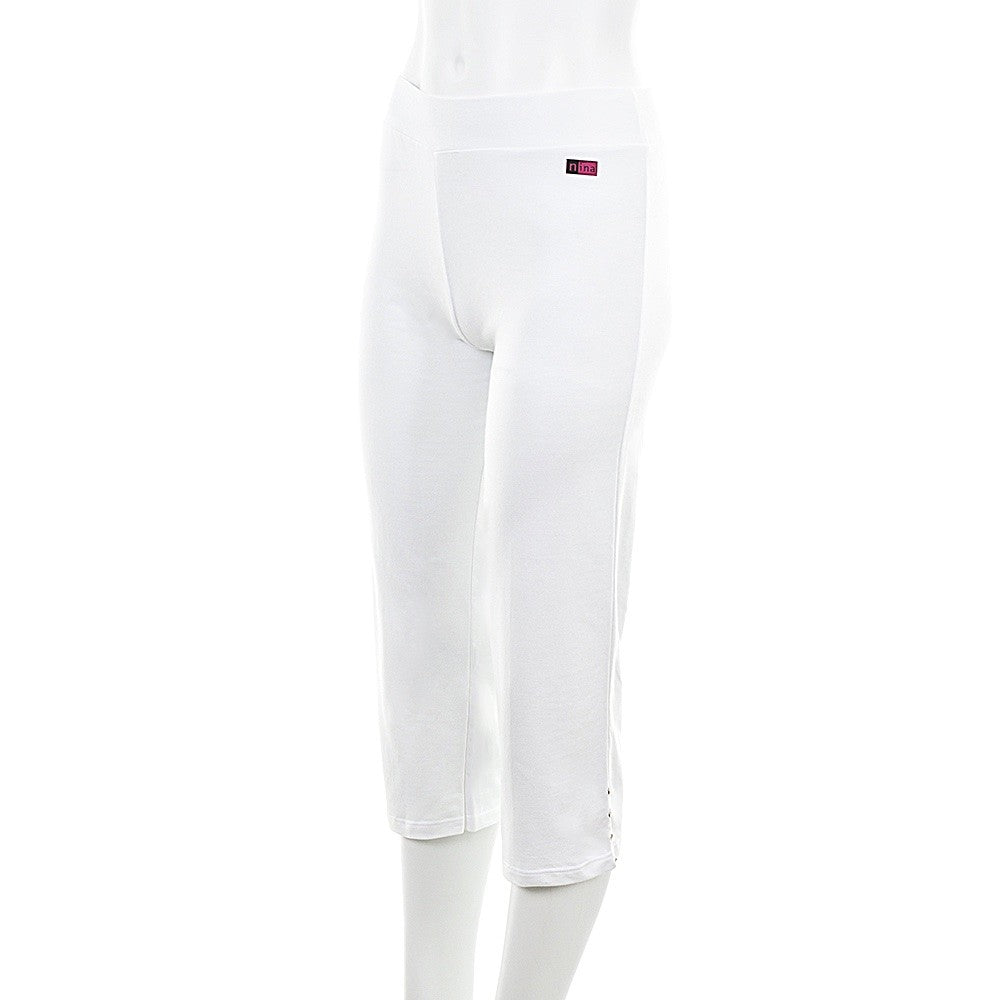 7836 PANTALÓN PIRATA CORCHETES