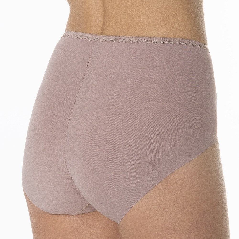 5633 BRAGA ALTA NO MARCA. CORTADO AL LÁSER