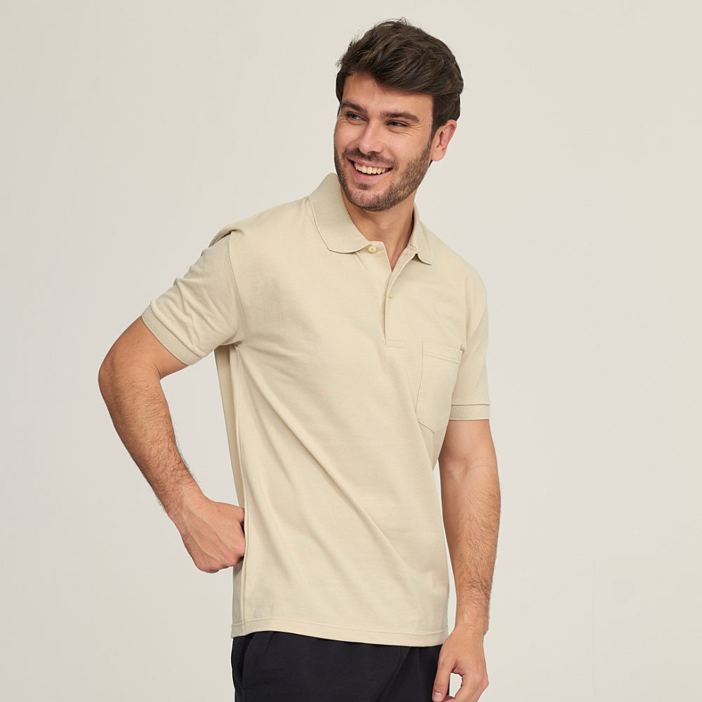 7290 POLO PIQUÉ CON PUÑO Y BOLSILLO. CORTE HOLGADO 482-Crema