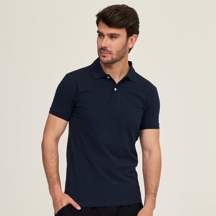 7589 POLO PIQUÉ CON PUÑO. CORTE AJUSTADO 039-Marino