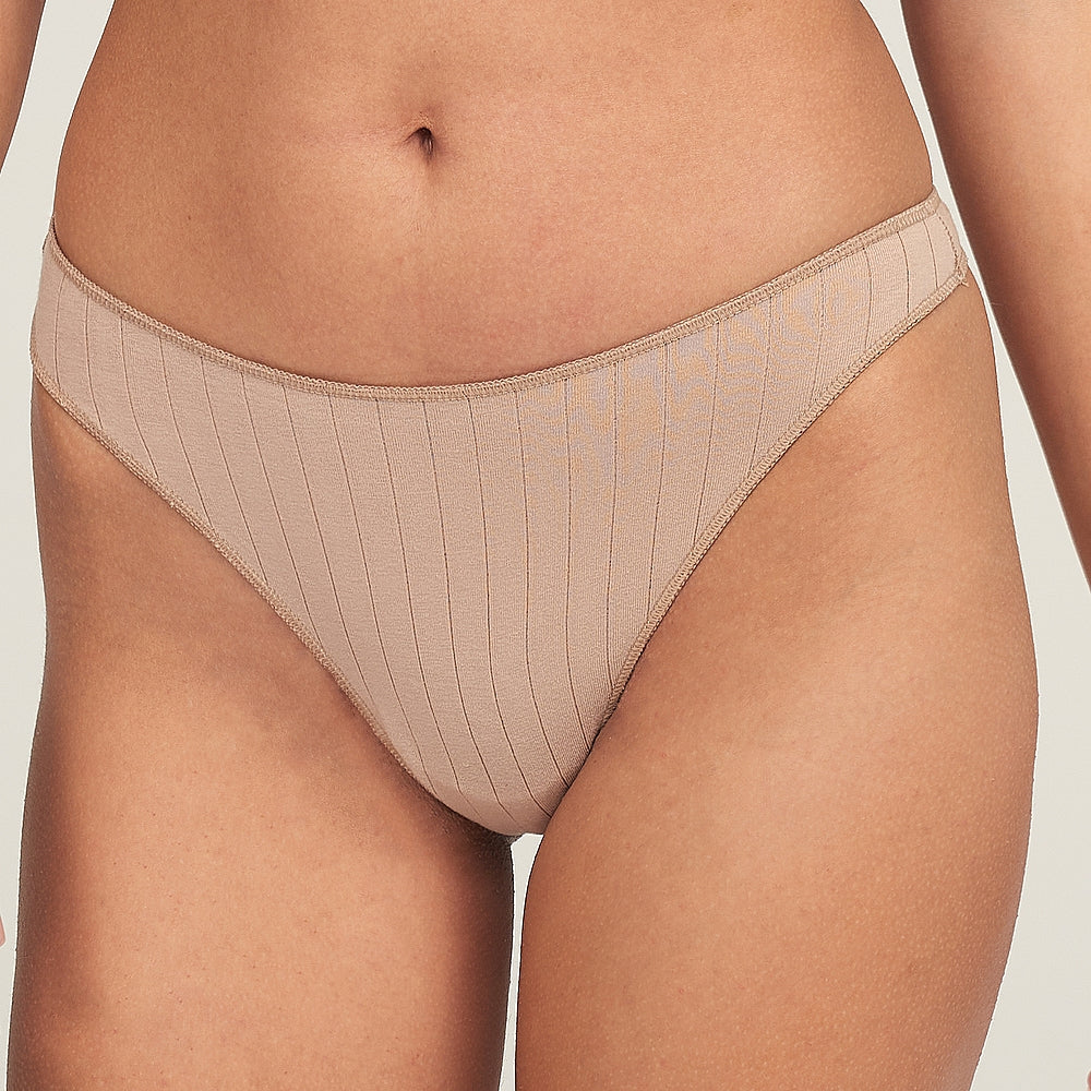 5766 TANGA DESAGUJADO 402-Visón