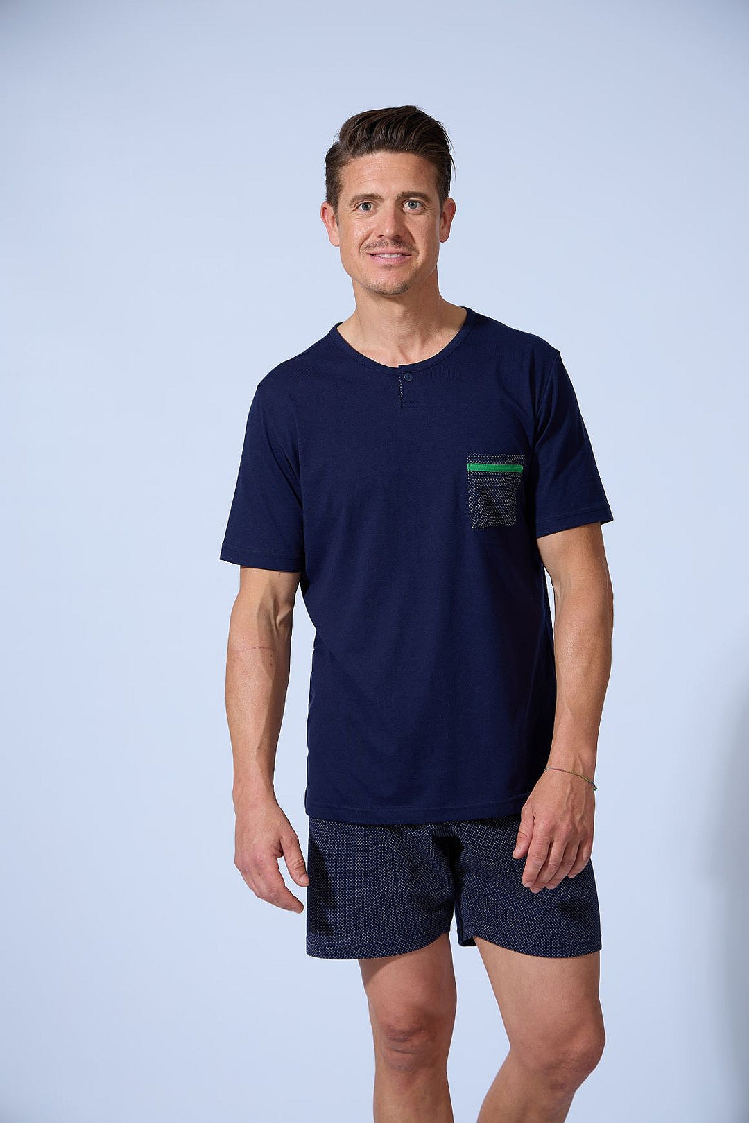 PIJAMA HOMBRE CORTO CON BOLSILLO LUNARES Marino